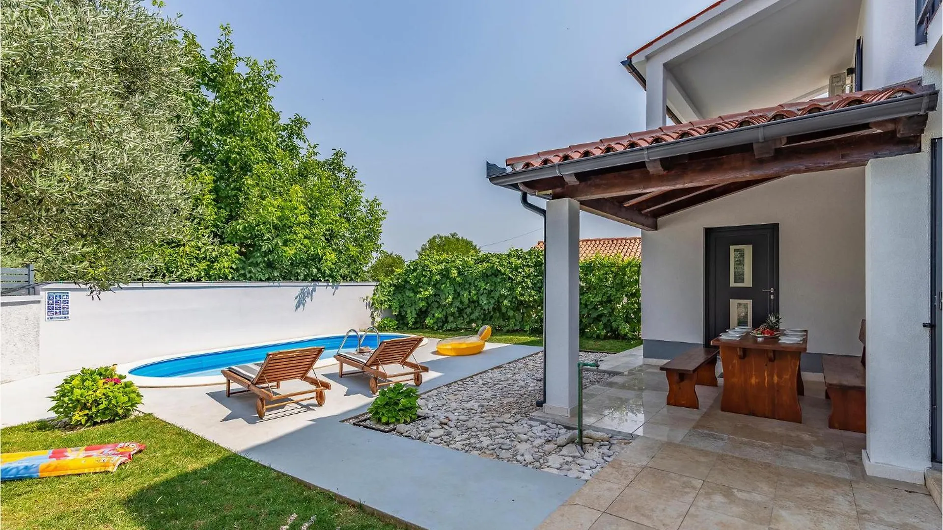 3 Bedroom Gorgeous Home In Valbandon